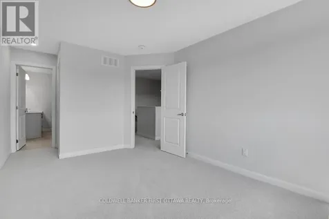 285 Bankside Way North Ottawa ON K2J 7M8