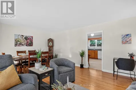2670 Iris Street Ottawa ON K2C 1E5