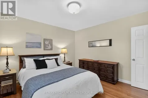 2670 Iris Street Ottawa ON K2C 1E5