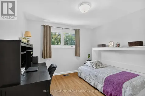 2670 Iris Street Ottawa ON K2C 1E5