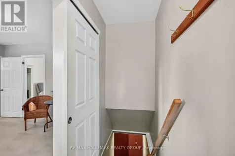 2670 Iris Street Ottawa ON K2C 1E5