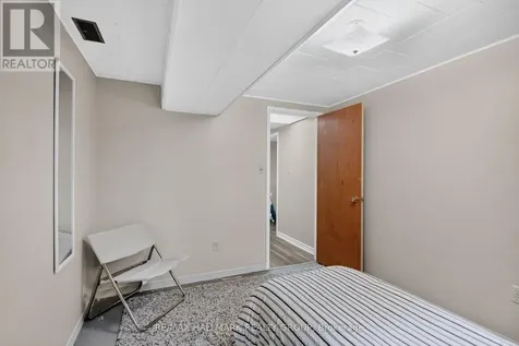 2670 Iris Street Ottawa ON K2C 1E5
