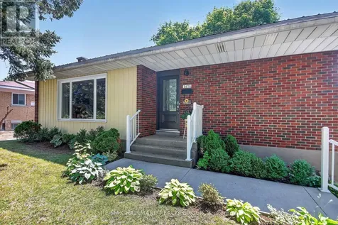 2670 Iris Street Ottawa ON K2C 1E5