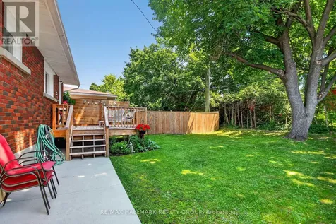 2670 Iris Street Ottawa ON K2C 1E5