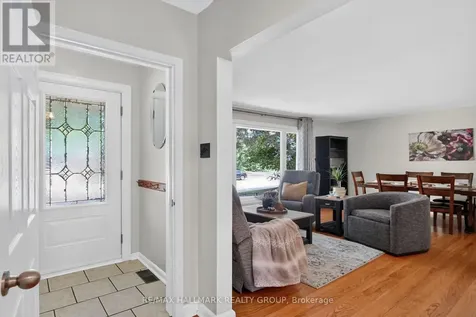 2670 Iris Street Ottawa ON K2C 1E5