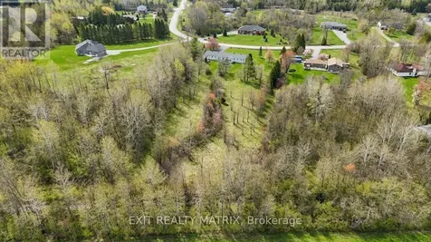 8329 Rodney Farm Drive Ottawa ON K0A 2P0