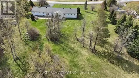 8329 Rodney Farm Drive Ottawa ON K0A 2P0