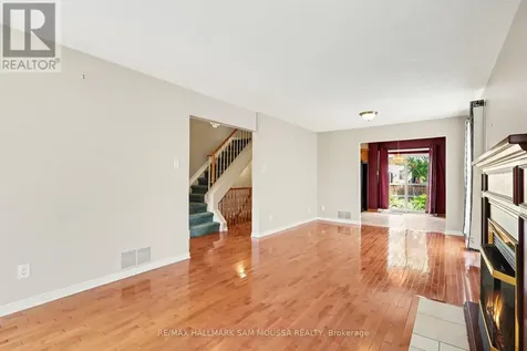 1475 Deavy Way Ottawa ON K1E 2W7