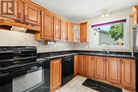 1475 Deavy Way Ottawa ON K1E 2W7