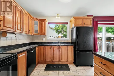 1475 Deavy Way Ottawa ON K1E 2W7