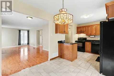 1475 Deavy Way Ottawa ON K1E 2W7