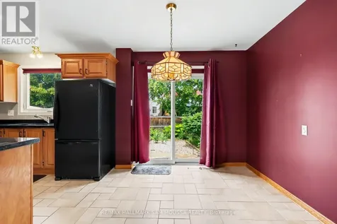 1475 Deavy Way Ottawa ON K1E 2W7