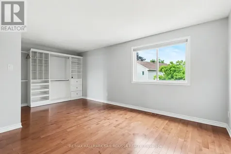 1475 Deavy Way Ottawa ON K1E 2W7