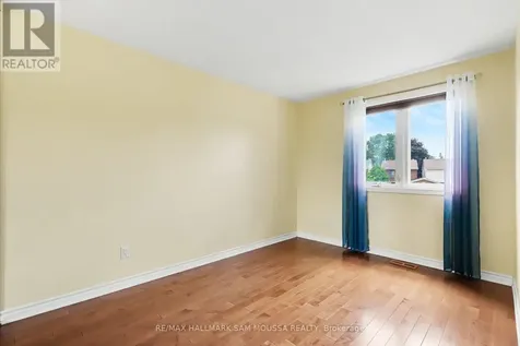 1475 Deavy Way Ottawa ON K1E 2W7