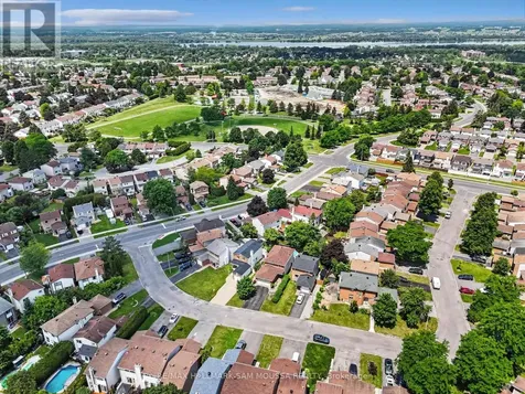 1475 Deavy Way Ottawa ON K1E 2W7