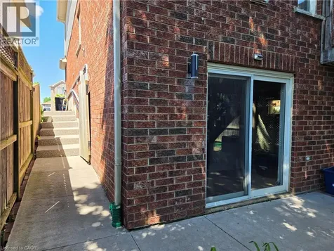 709 Windflower Crescent Kitchener ON N2E 4B3