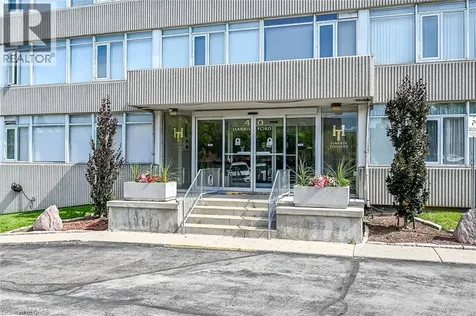 40 Harrisford Street Hamilton ON L8K 6N1