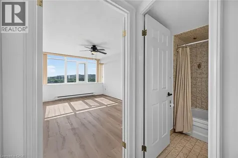40 Harrisford Street Hamilton ON L8K 6N1