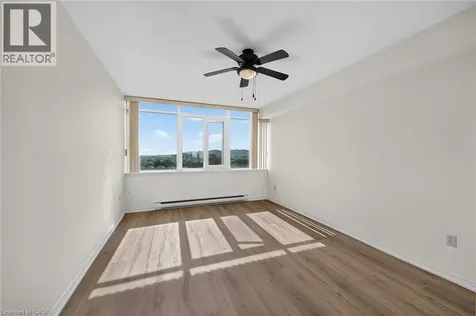 40 Harrisford Street Hamilton ON L8K 6N1