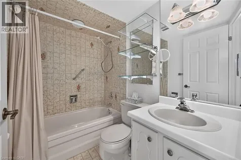 40 Harrisford Street Hamilton ON L8K 6N1