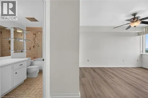40 Harrisford Street Hamilton ON L8K 6N1