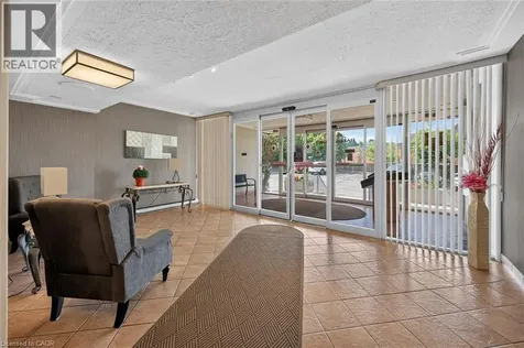 40 Harrisford Street Hamilton ON L8K 6N1