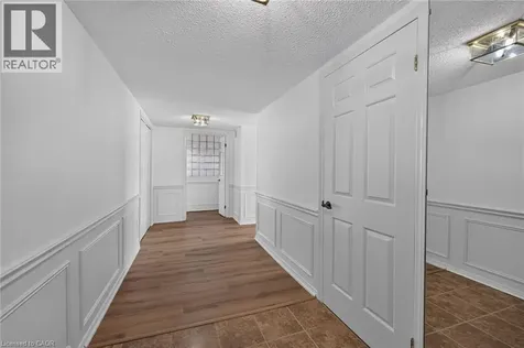 40 Harrisford Street Hamilton ON L8K 6N1