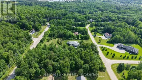 80 Copeland Creek Drive Tiny ON L9M 0M2