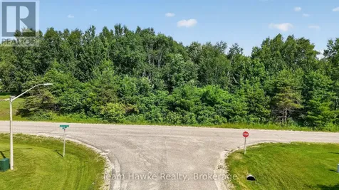 80 Copeland Creek Drive Tiny ON L9M 0M2