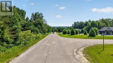 80 Copeland Creek Drive Tiny ON L9M 0M2