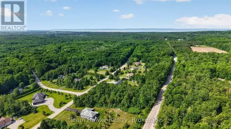 80 Copeland Creek Drive Tiny ON L9M 0M2