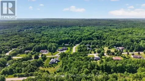 80 Copeland Creek Drive Tiny ON L9M 0M2