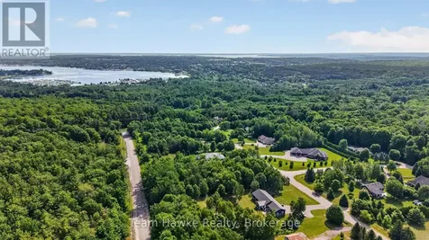 80 Copeland Creek Drive Tiny ON L9M 0M2