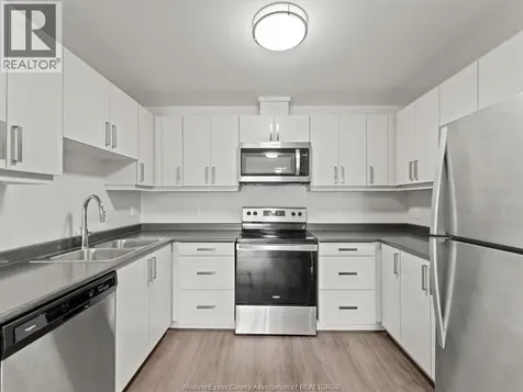 22 Victor Street Essex ON N8M 1J7