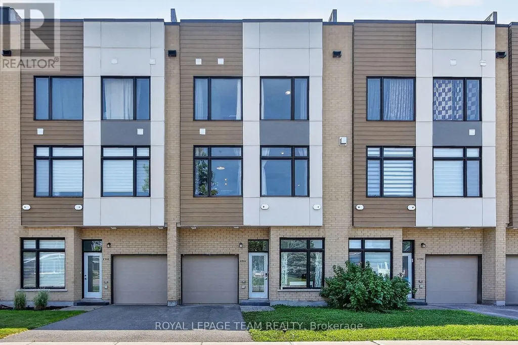 2706 Draper Street Ottawa ON K2H 0C4
