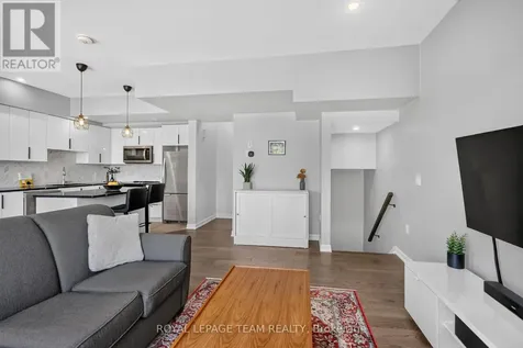 2706 Draper Street Ottawa ON K2H 0C4