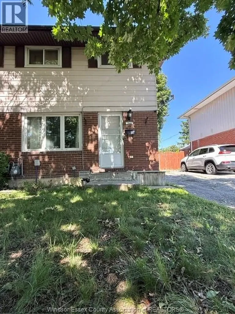 1566 Curry Avenue Windsor ON N9B 3P1