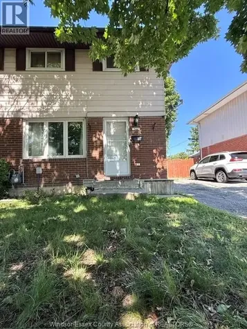 1566 Curry Avenue Windsor ON N9B 3P1
