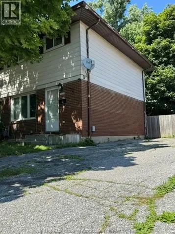 1566 Curry Avenue Windsor ON N9B 3P1
