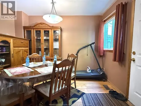 1566 Curry Avenue Windsor ON N9B 3P1