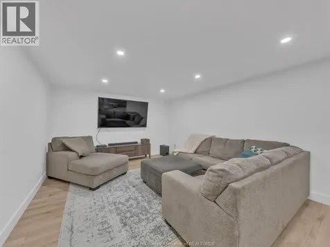 3639 Seven Lakes Drive Lasalle ON N9H 0E5