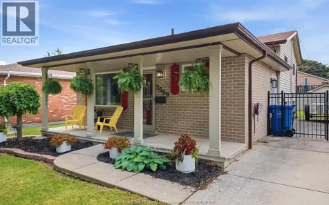 2509 Ellrose Windsor ON N8W 5E8