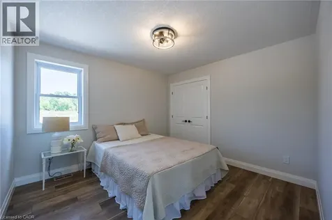 71 Hunter Drive South Port Rowan ON N0E 1M0