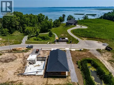 71 Hunter Drive South Port Rowan ON N0E 1M0