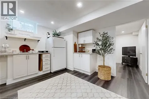 658 Mortimer Drive Cambridge ON N3H 5R7