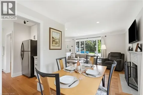 16 Kings Forest Drive Hamilton ON L8T 4J3