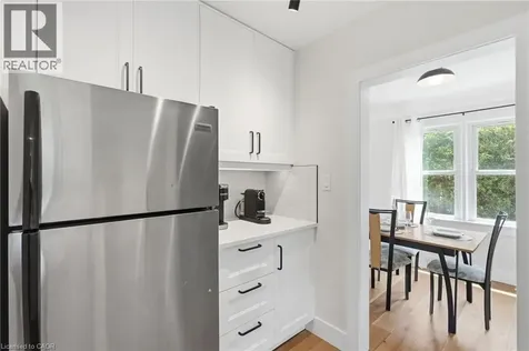 16 Kings Forest Drive Hamilton ON L8T 4J3