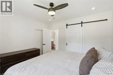 16 Kings Forest Drive Hamilton ON L8T 4J3