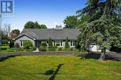 1018 Ward Street East Selwyn ON K0L 1H0