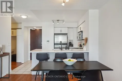 231 Fort York Boulevard Toronto (niagara) ON M5V 1B2